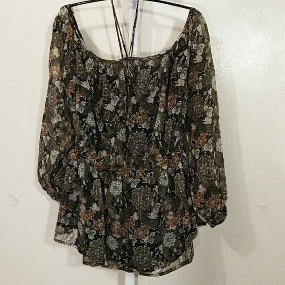 FTF T-STRAP BLOUSE - Picture 10 of 12